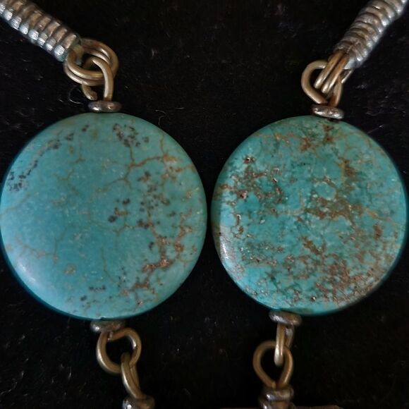 Tourquoise and Brass Boho Necklace. Tribal Necklace. - Picture 5 of 8